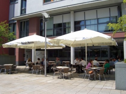 照片: La Piazza Toscana